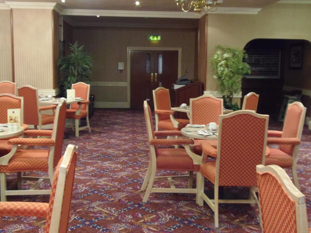 Lakeside Continental Hotel Camberley Dış mekan fotoğraf