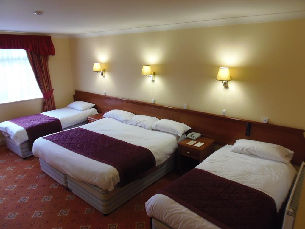 Lakeside Continental Hotel Camberley Dış mekan fotoğraf